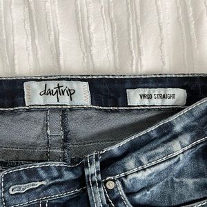 Daytrip Virgo Jeans (From Buckle) 28R